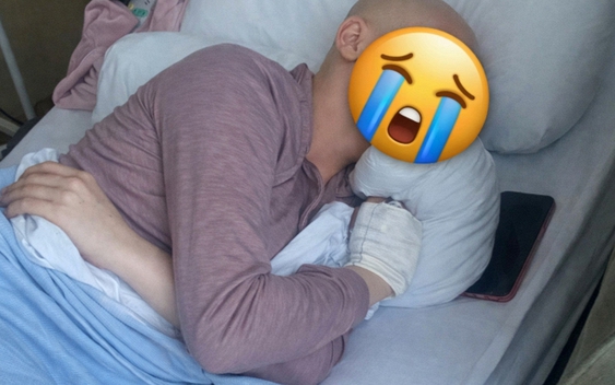 Cô gái 22 tuổi nhận "chẩn đoán" ung thư hạch dù nhiều bác sĩ nói: "Trông cô rất khỏe mạnh, không sao đâu"