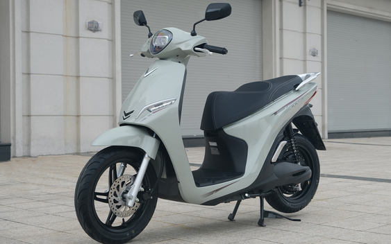 VinFast bán bao nhiêu xe máy điện một tháng mà phải đẩy công suất nhà máy lên tối đa?