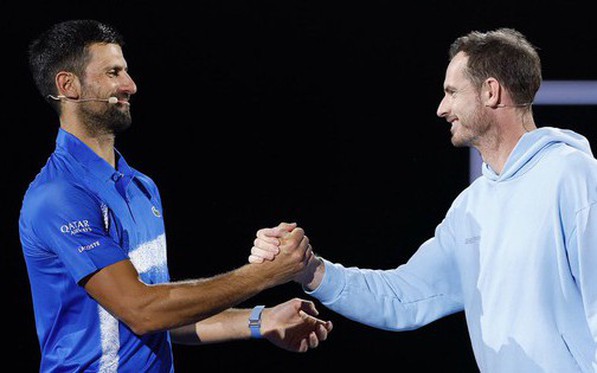 Djokovic và Murray hết duyên trước Roland Garros