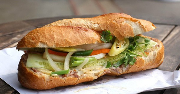 Người Hàn Quốc bình chọn 14 món ăn tiêu biểu của ẩm thực Việt Nam, đọc tới màn giới thiệu bánh mì mới thấy có gì đó sai sai?