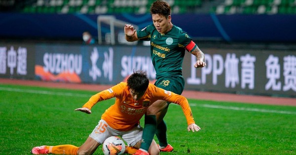 Bị ép thi đấu theo lịch "ma quỷ", cầu thủ Trung Quốc lo lắng: "Tôi sợ mình đột tử trên sân" - Vimarsana News