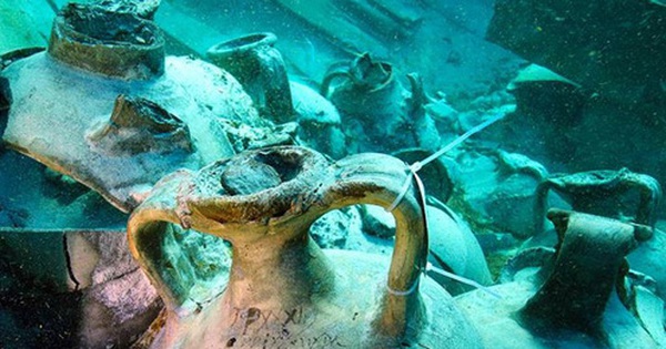 The mystery of the 1,600 year old “ghost ship” looks intact as if it sank yesterday