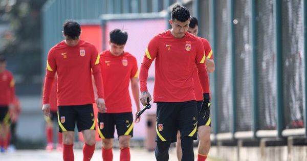Using a “strange” formation for fear of losing, the Chinese team still has to receive bitter fruit against Saudi Arabia?