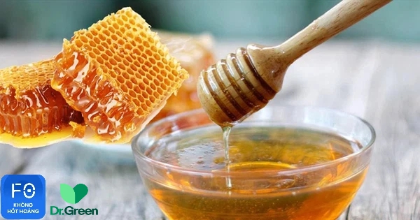 Using honey to treat cough for children is effective?  The doctor points out the note that parents need to remember to avoid danger