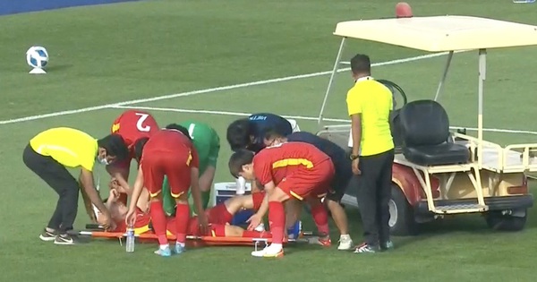 Vietnam U23 pillar is suspected of having a ligament injury after the match against U23 Iraq