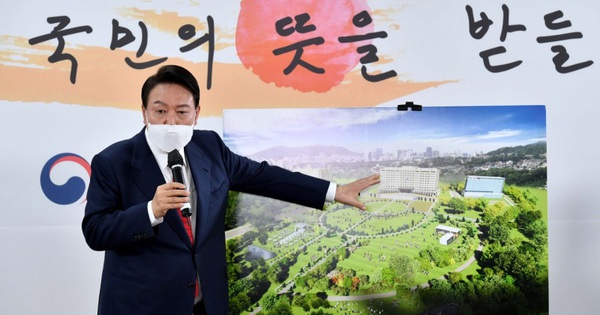 South Korean President-elect Yoon Suk-yeol left the Blue House because of… bad feng shui