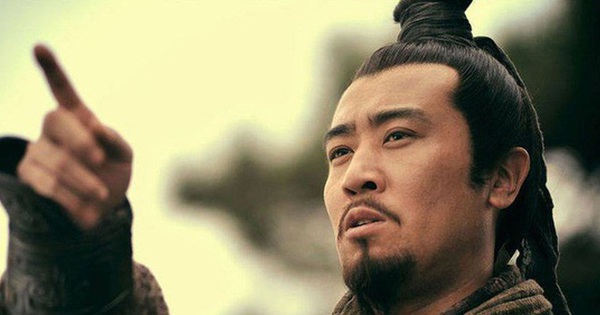 Why did Liu Bei claim to be a descendant of the Han dynasty but did not mention Liu Bang?  Of course high scheming!