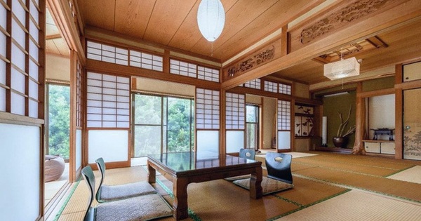 Take a look at a few “strange but good” Japanese-style house designs that are extremely practical, making the house much more comfortable.