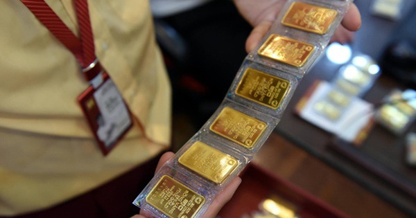 Domestic gold price skyrocketed, adding 1.5 million dong/tael