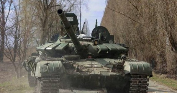 Poland sends tanks to Ukraine, Russia accuses Kiev of “playing tricks”
