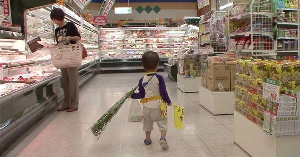 A 2-year-old baby is assigned the task of going to the market alone, going 1km to buy things for his mother