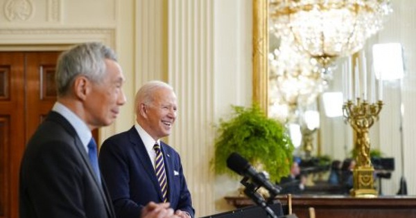 “Singapore chooses principles, not inside Russia