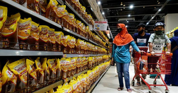 thumbnail - Indonesia giáng đòn đau vào thị trường dầu ăn thế giới giữa lúc "nước sôi lửa bỏng"
