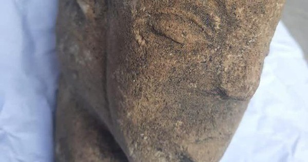 Unexpectedly digging up a precious goddess sculpture 4,500 years old