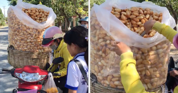 It’s rare to see tiny bread carts “selling as cheap as giving” in the West, urban people are far from having this childhood memory!