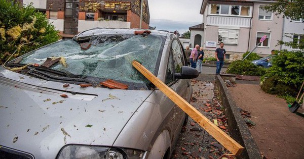 Tornadoes hit German city leaving 40 people injured, at least 1 dead