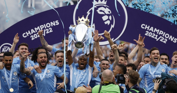 Man City surpassed Liverpool to win the championship, MU kicked the Europa League