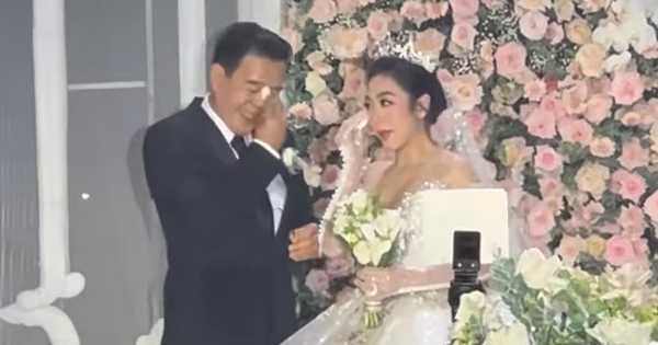 MC Ky Duyen had a problem, the bride and groom burst into tears of happiness