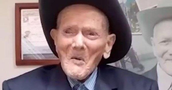 The oldest man in the world revealed the secret to a long life that surprised everyone who heard it