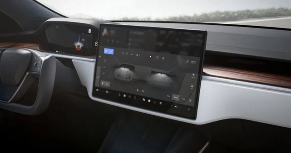 Tesla will install rotating screens for new models?