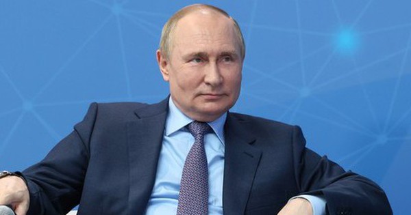 President Putin warns of “boomerang effect” of sanctions