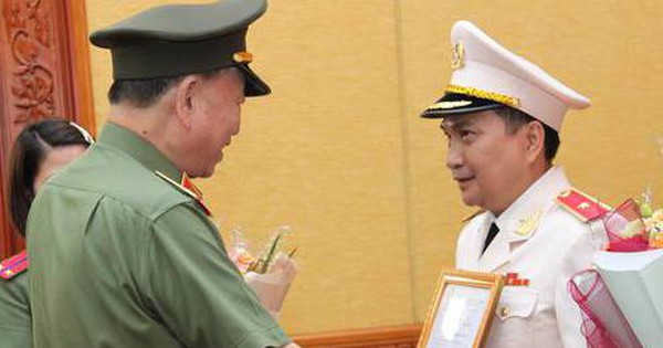 Mr. Nguyen Sy Quang was promoted to Major General