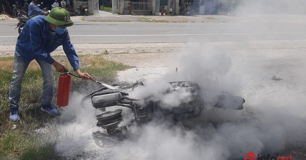 The husband lit the car on fire after the argument, the wife ran away in panic