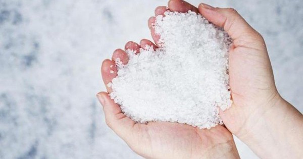 Salt is “precious like medicine”, in our country it is both cheap and abundant, but few people buy it