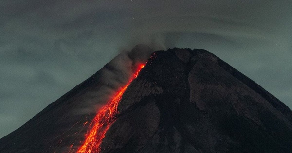More than 100 avalanches occurred at Merapi volcano in Indonesia