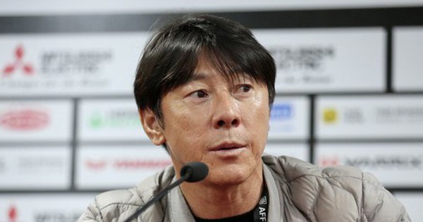 HLV Shin Tae-yong chúc mừng chiến thắng của đội tuyển Việt Nam|bxh aff cup