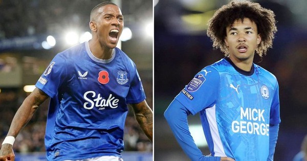 Khi Ashley Young có cơ hội đối đầu với… con trai