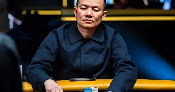 "Tay chơi poker khét tiếng" vừa bị khởi tố liên...