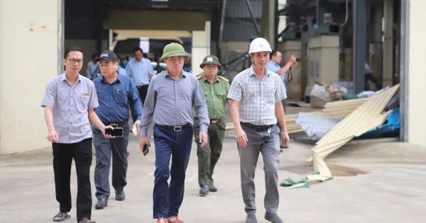 Chủ tịch tỉnh Gia Lai: “Nhà tôi cũng phải ăn mì tôm nhiều ngày vì cúp điện”