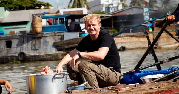 Bà bán hủ tiếu Việt khiến đầu bếp có khối tài sản 220 triệu đô phải "đầu hàng"