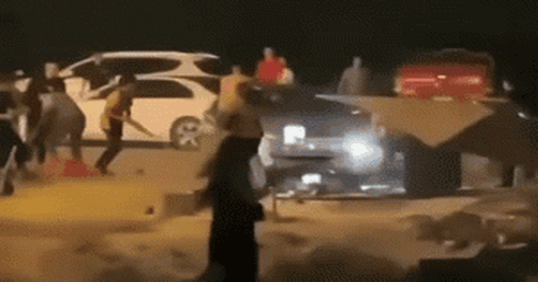 Người đàn ông lao ô tô vào đám đông, gây hỗn loạn trong đêm ở Nghệ An: Hé lộ nguyên nhân
