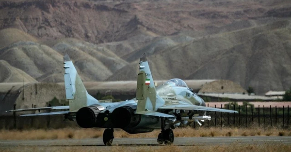 Iran nhận lô tiêm kích Nga đầu tiên sau hơn 30 năm: Cơ hội thay đổi cán cân sức mạnh?