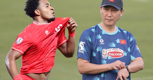 Xuân Son tuyên bố "đủ sức đá cả 90 phút với Lào", hé lộ câu nói gây xúc động của HLV Kim Sang-sik