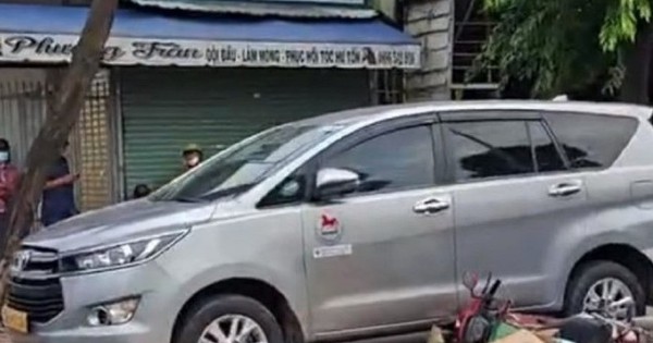 Tránh ô tô phanh gấp, nam shipper bị container cán tử vong ở TP.HCM