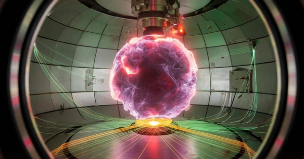 Công bố đoạn phim đầu tiên bên trong lò phản ứng tổng hợp hạt nhân 20 triệu độ