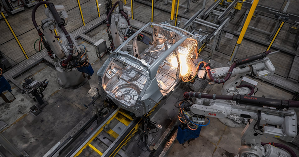 VinFast xây thêm nhà máy ở nước có GDP vượt Anh, Pháp, Nga?