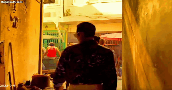 Ai cấm tài tử này đóng ngôn tình giùm với: 52 tuổi vẫn yêu đương sến sẩm, gọi đàn chị là mẹ mới rùng mình