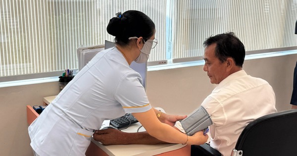 Công ty có bắt buộc khám sức khỏe cho người lao động hay không?