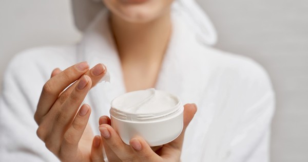 NÓNG: Thu hồi toàn quốc, tiêu hủy lô kem dưỡng ẩm kém chất lượng