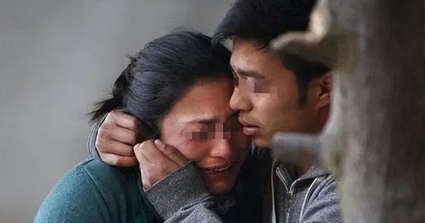 Bé gái 8 tuổi hét lúc nửa đêm, than đau bụng dưới - Kiểm tra toàn thân, bác sĩ hoảng hốt: "Gọi cảnh sát ngay!"