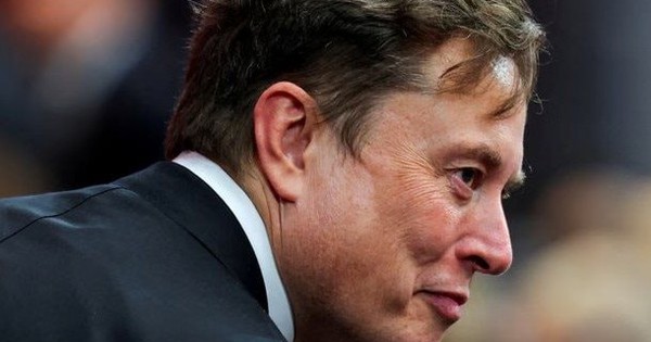 Vừa được chấp nhận gói thưởng 1 nghìn tỷ USD, E...