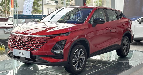Omoda & Jaecoo tiếp tục giảm giá: Omoda C5 rẻ ngang Sonet, Jaecoo J7 ‘xanh chín’ với CX-5, Tucson