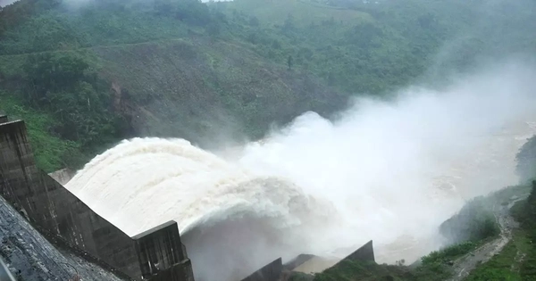 20 hồ thủy điện đang xả lũ