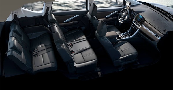 "Vua xe 7 chỗ" được ưu đãi mạnh, giá cao hơn Kia Morning chưa tới 30 triệu đồng