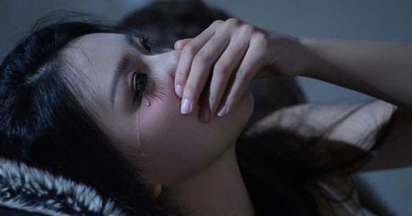 Cô gái bật khóc khi phát hiện chồng sắp cưới nhiễm HIV và cái kết đầy bất ngờ