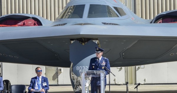 Siêu máy bay Raider chỉ mang được lượng vũ khí tương đương Su-34